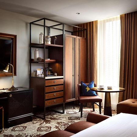 The Peregrine Omaha Downtown Curio Collection By Hilton Hotel Exterior photo