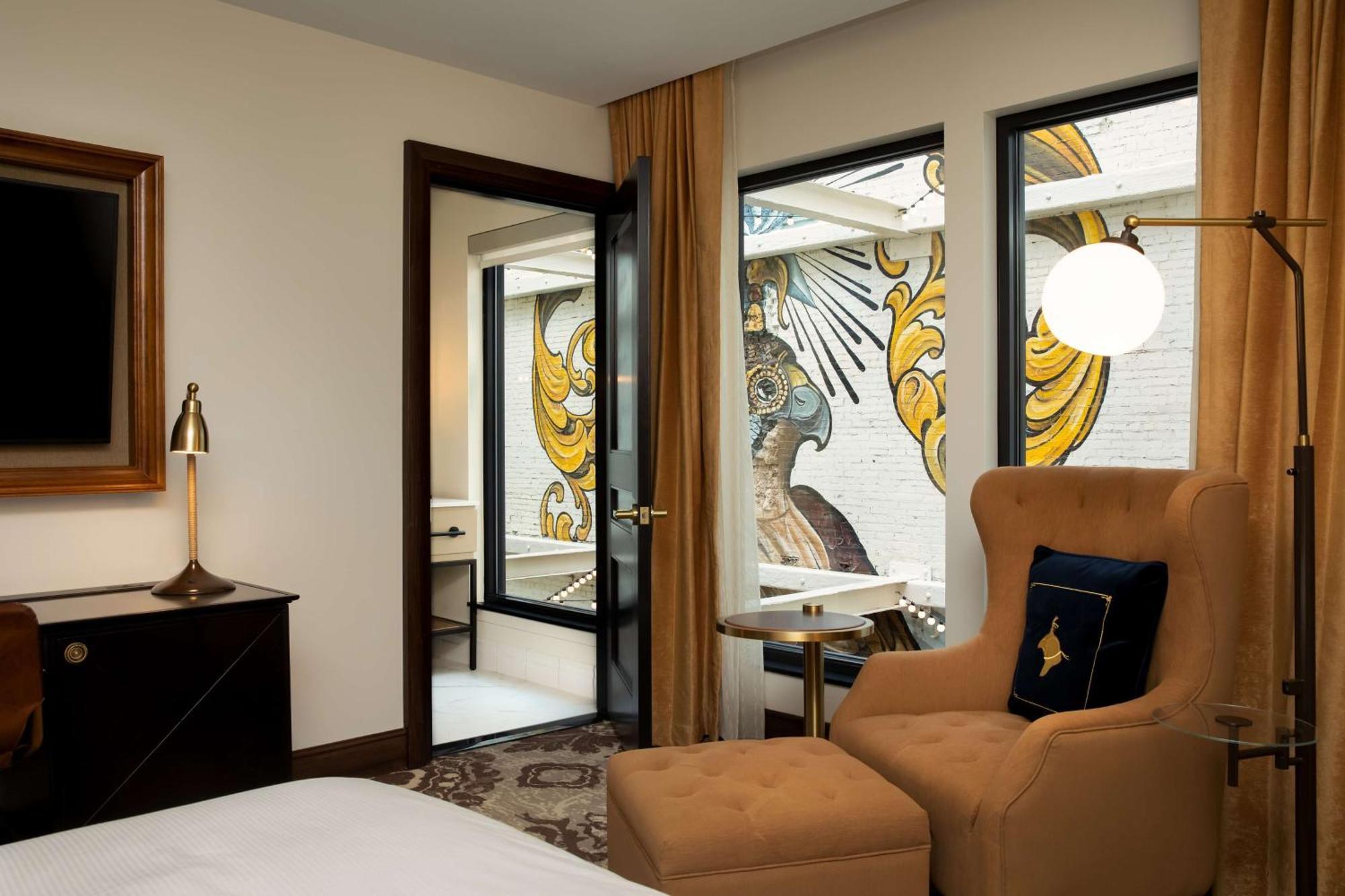 The Peregrine Omaha Downtown Curio Collection By Hilton Hotel Exterior photo