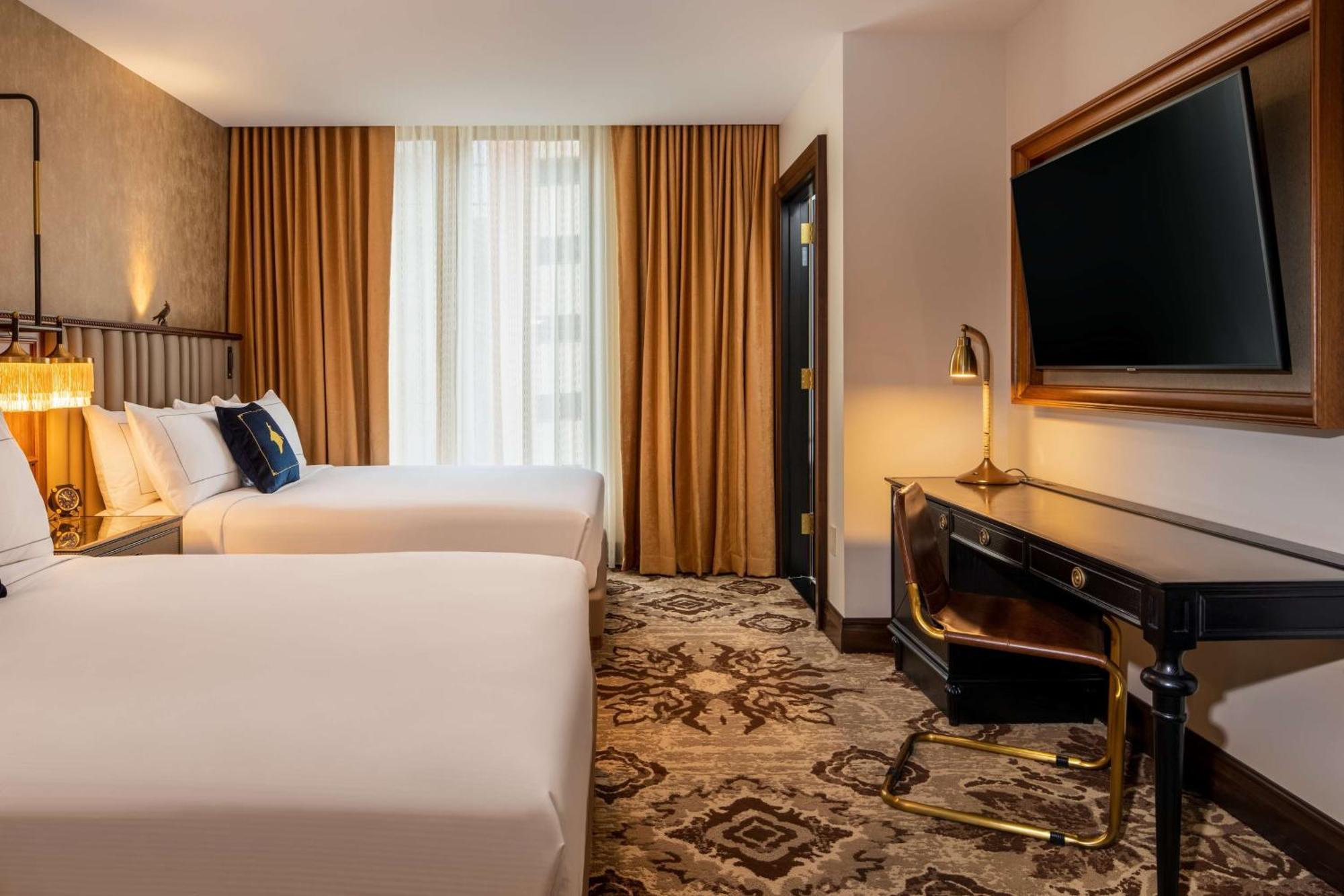 The Peregrine Omaha Downtown Curio Collection By Hilton Hotel Exterior photo