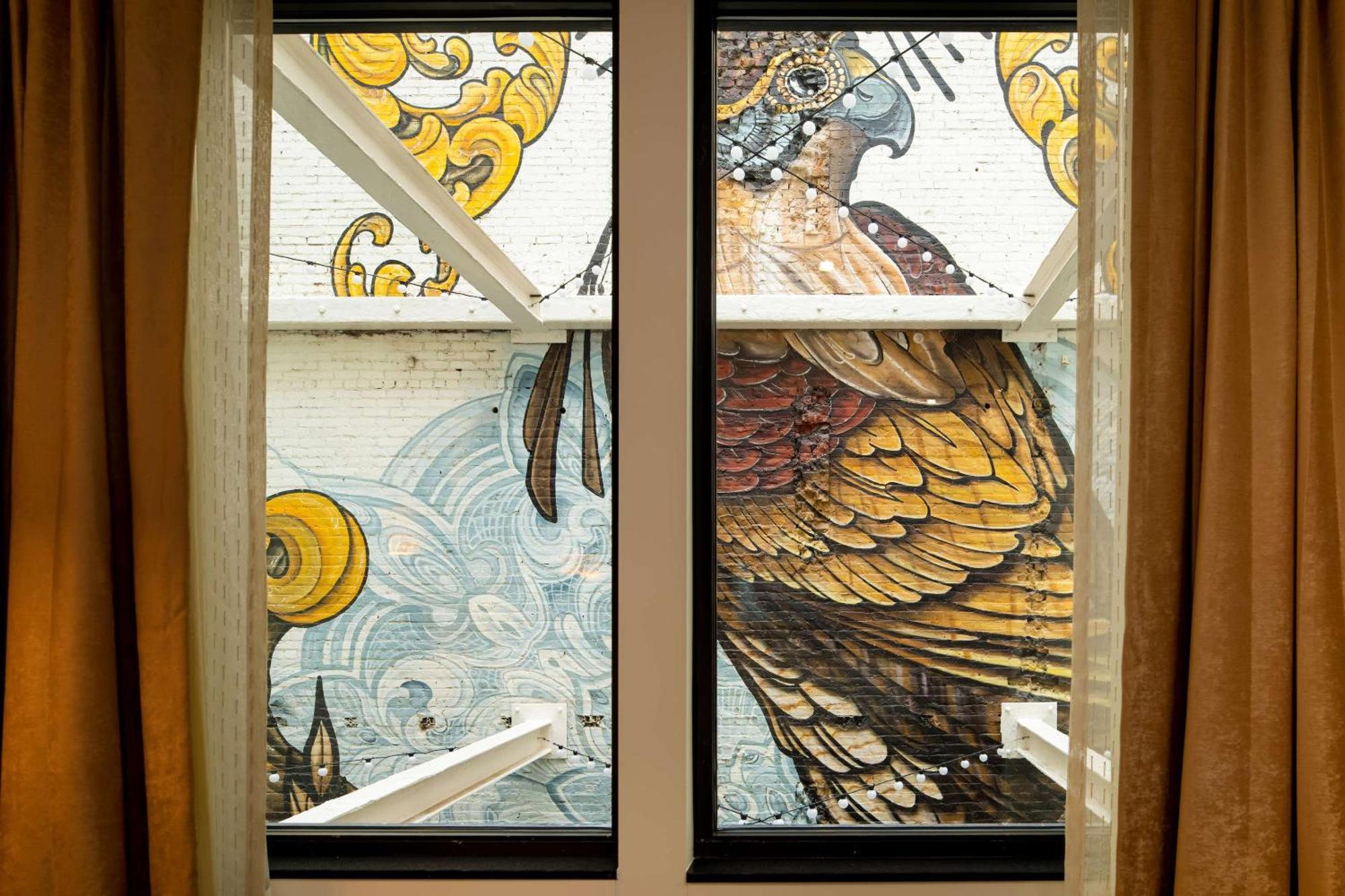 The Peregrine Omaha Downtown Curio Collection By Hilton Hotel Exterior photo